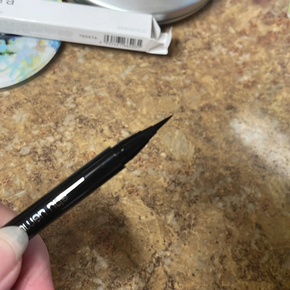 Shu Uemura Waterpaint Ink Eyeliner